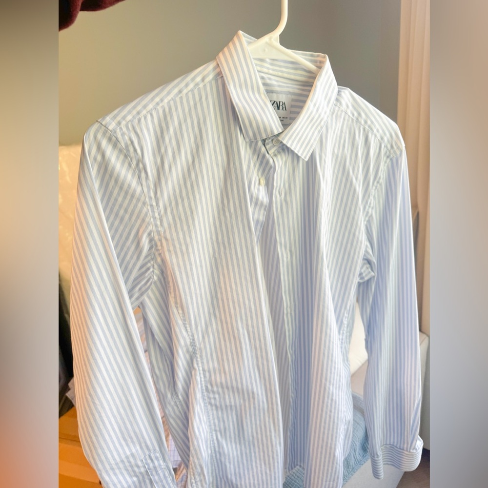 Zara Men's White Dress Shirt with Light Blue Stripes - Super Slim Fit